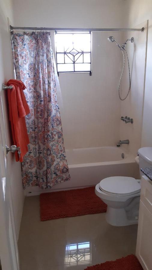 Bing'S Home Away From Home Ocho Rios Ngoại thất bức ảnh