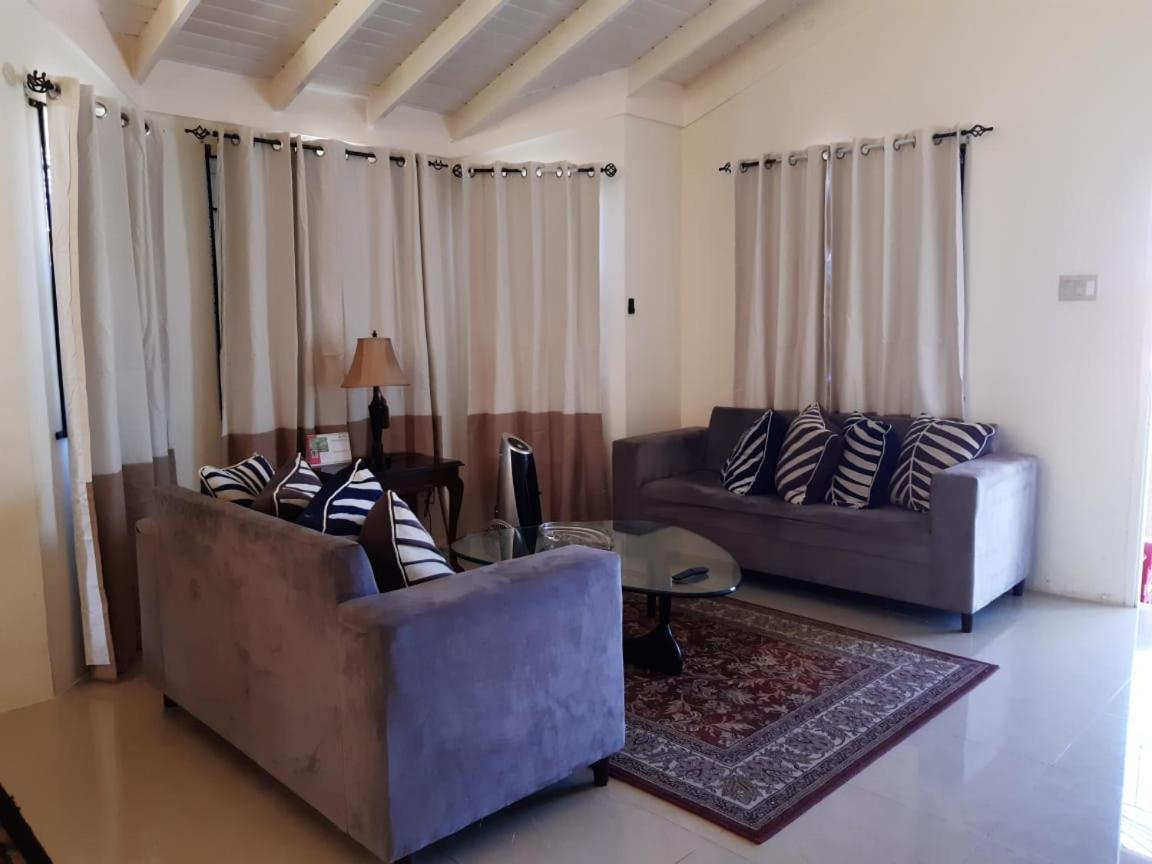 Bing'S Home Away From Home Ocho Rios Ngoại thất bức ảnh