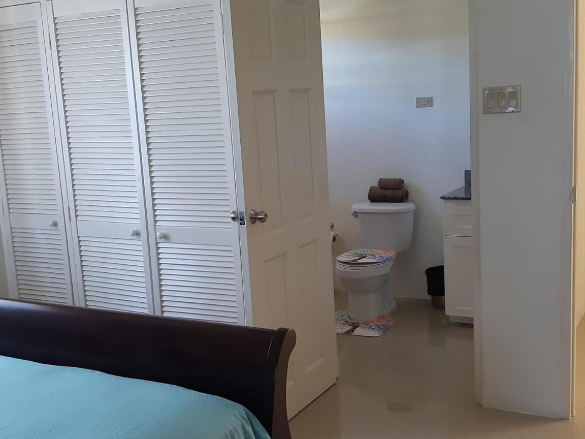 Bing'S Home Away From Home Ocho Rios Ngoại thất bức ảnh